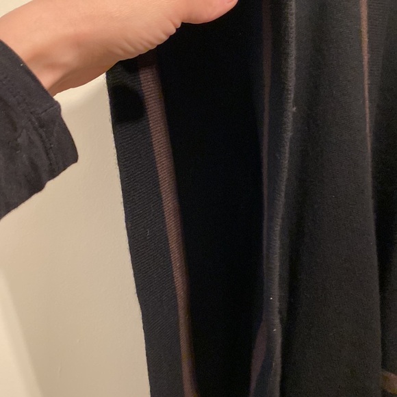 Neiman Marcus Black and Brown Cashmere Kimono Sleeves wrap . Size S/ M - Picture 2 of 7
